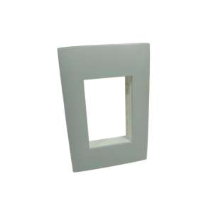 LINEA PRESTA PLAQ 3 MODULOS GRIS CLARO     CONATEL