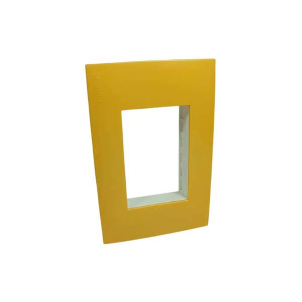 LINEA PRESTA PLAQ 3 MODULOS AMARILLO CLARO CONATEL